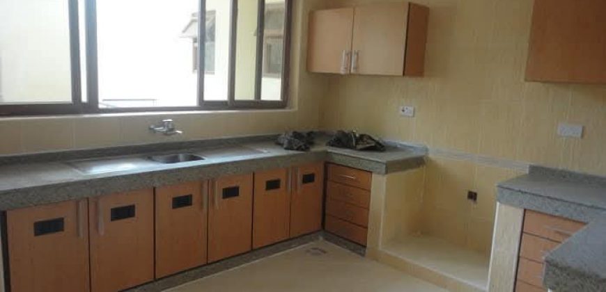 Gulf Links 3 Bedroom All En-suite Apartment + DSQ To Let in Nyali – Links Road